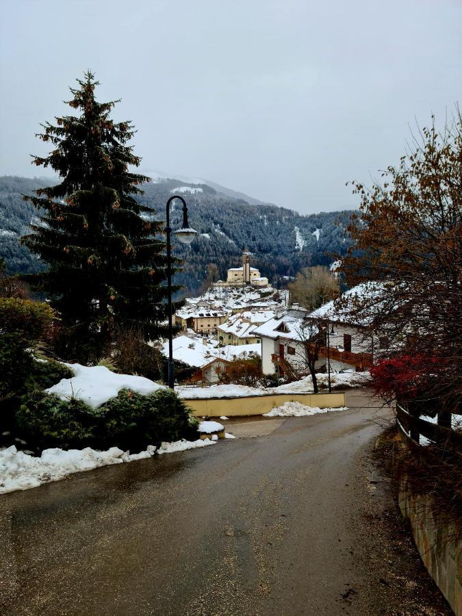 Terrazza Sulle Dolomiti Lejlighed Castello-Molina di Fiemme Eksteriør billede